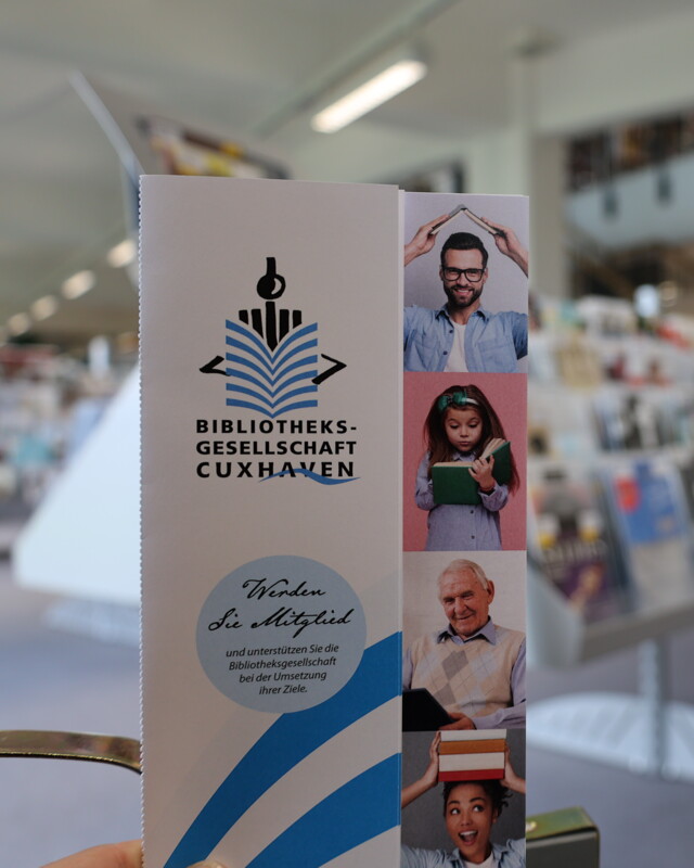 Foto des Flyers der Bibliotheksgesellschaft