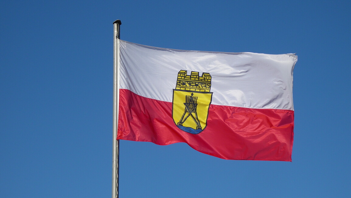 Flagge der Stadt Cuxhaven mit Stadtwappen
