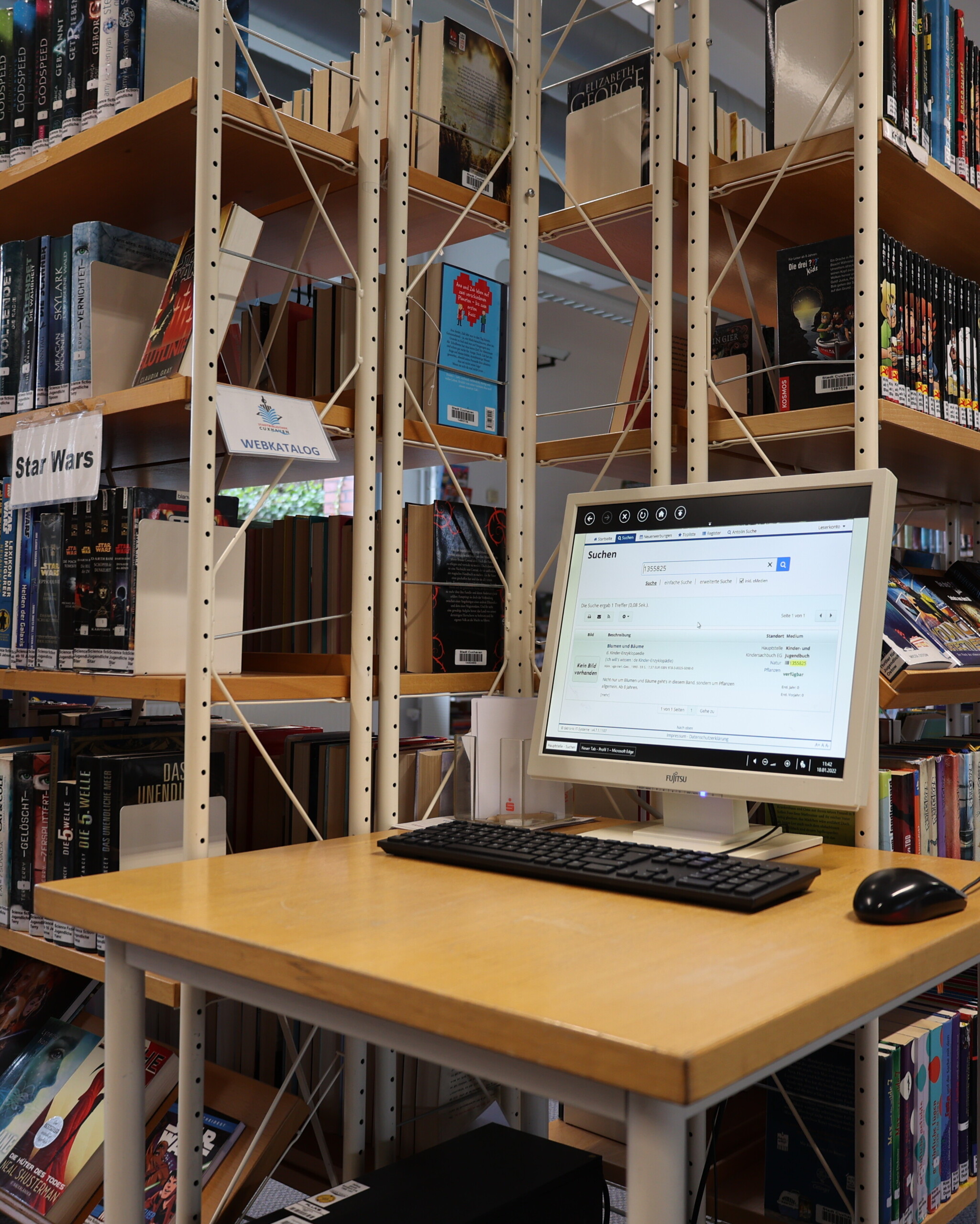 Foto als Link zu den Onlinediensten der Stadtbibliothek